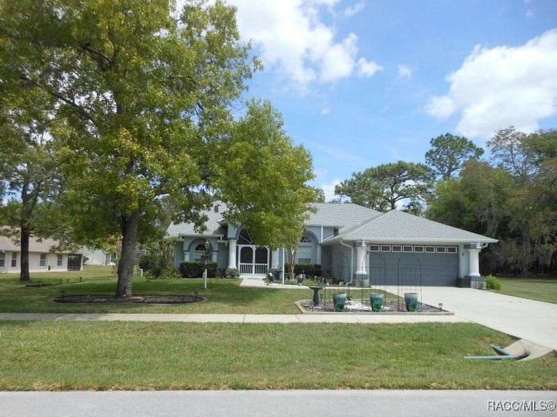 Property photo for 141 W Forest Oak Place, Beverly Hills, FL