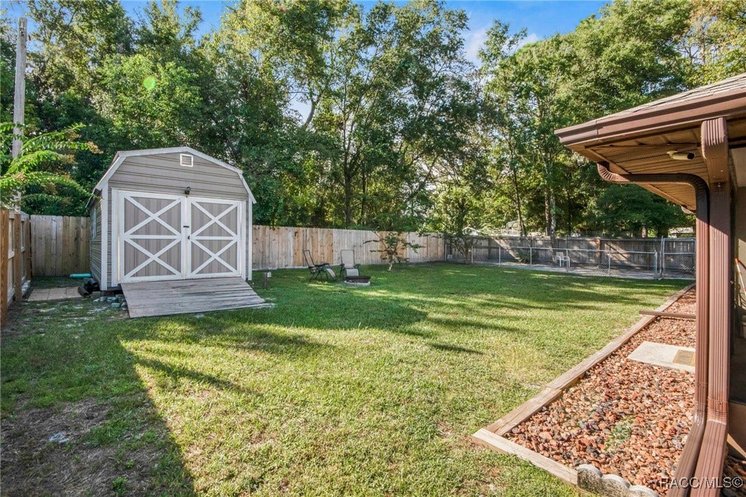9161 N Bertin Drive, Citrus Springs, FL 34434
