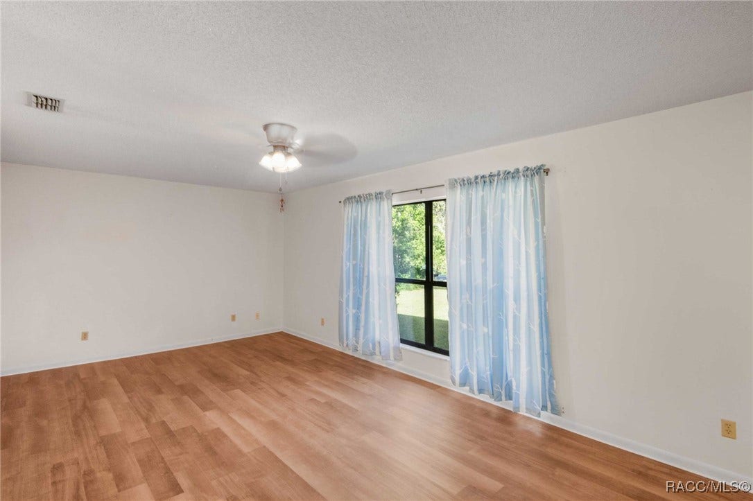 9161 N Bertin Drive, Citrus Springs, FL 34434