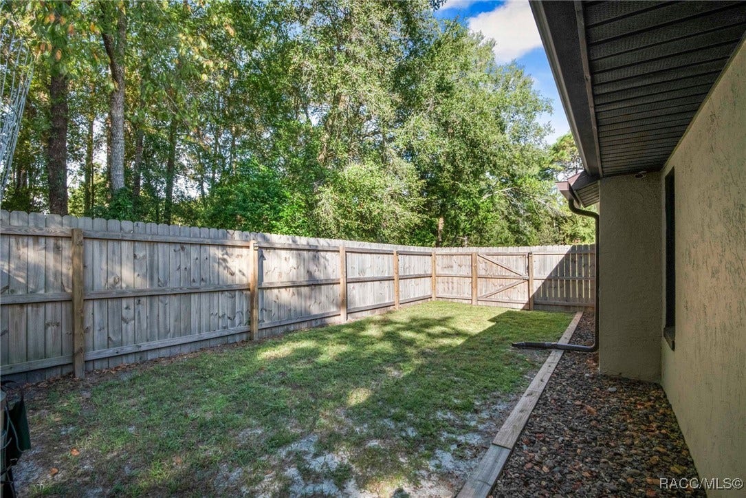9161 N Bertin Drive, Citrus Springs, FL 34434