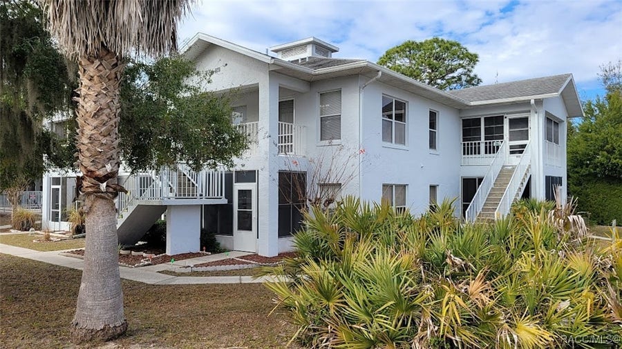 Property photo for 913 SE Mayo Drive, Crystal River, FL