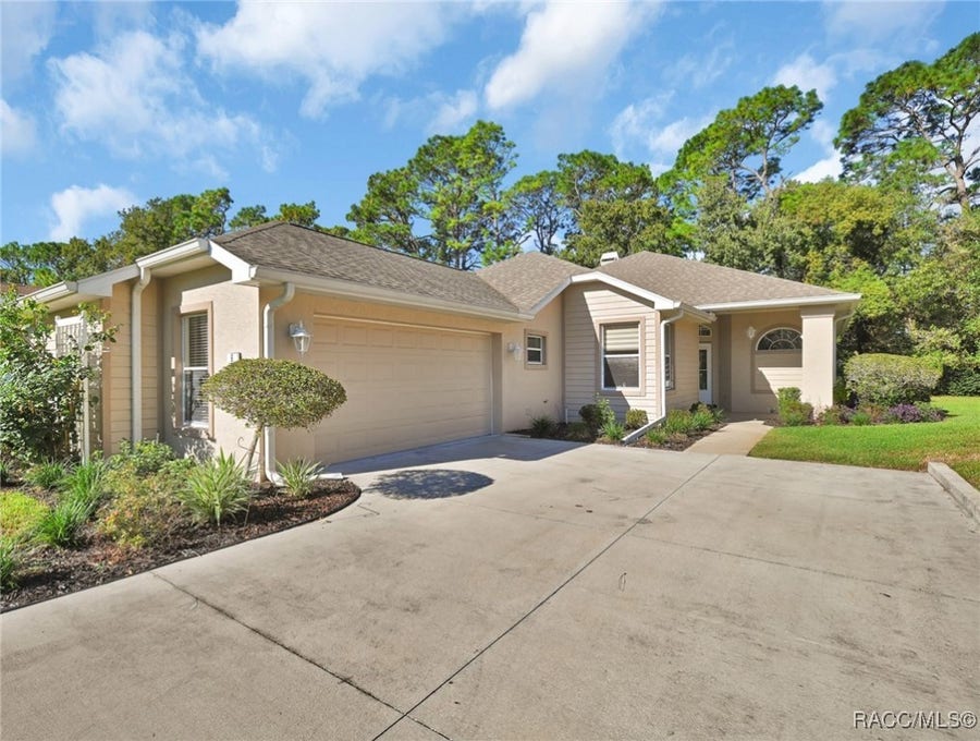 Property photo for 6 W Byrsonima Loop, Homosassa, FL