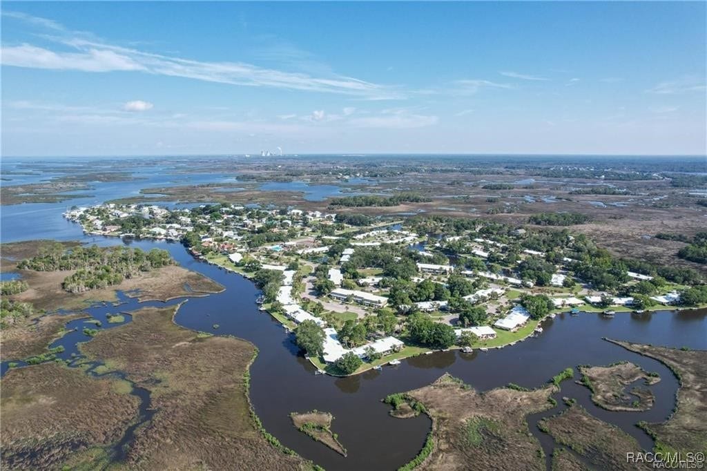 11328 W Bayshore Drive, Crystal River, FL 34429 11328 W Bayshore Drive, Crystal River, FL 34429