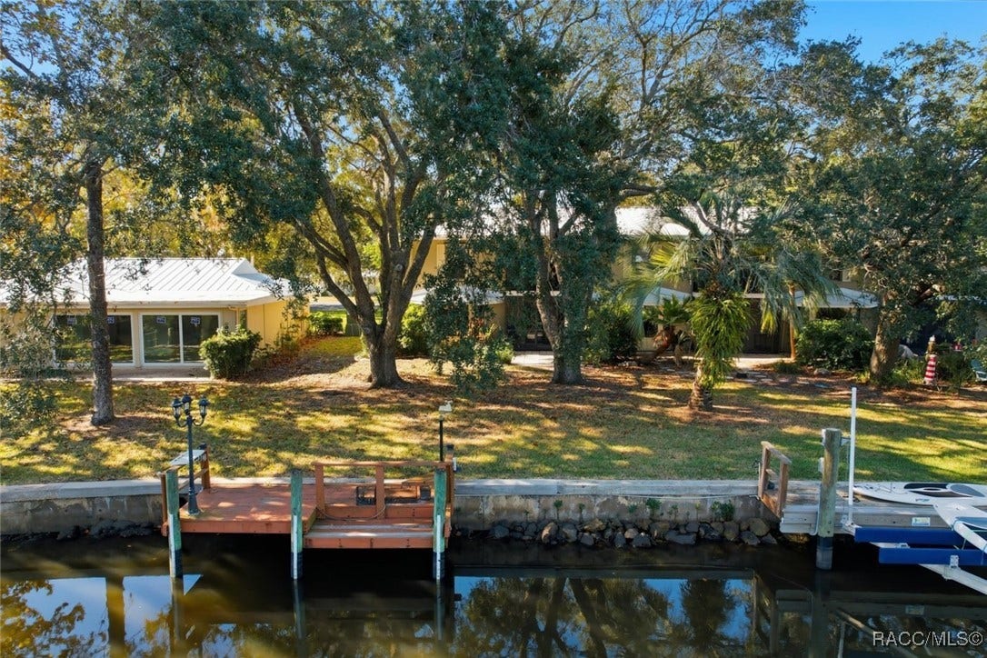 11328 W Bayshore Drive, Crystal River, FL 34429 11328 W Bayshore Drive, Crystal River, FL 34429