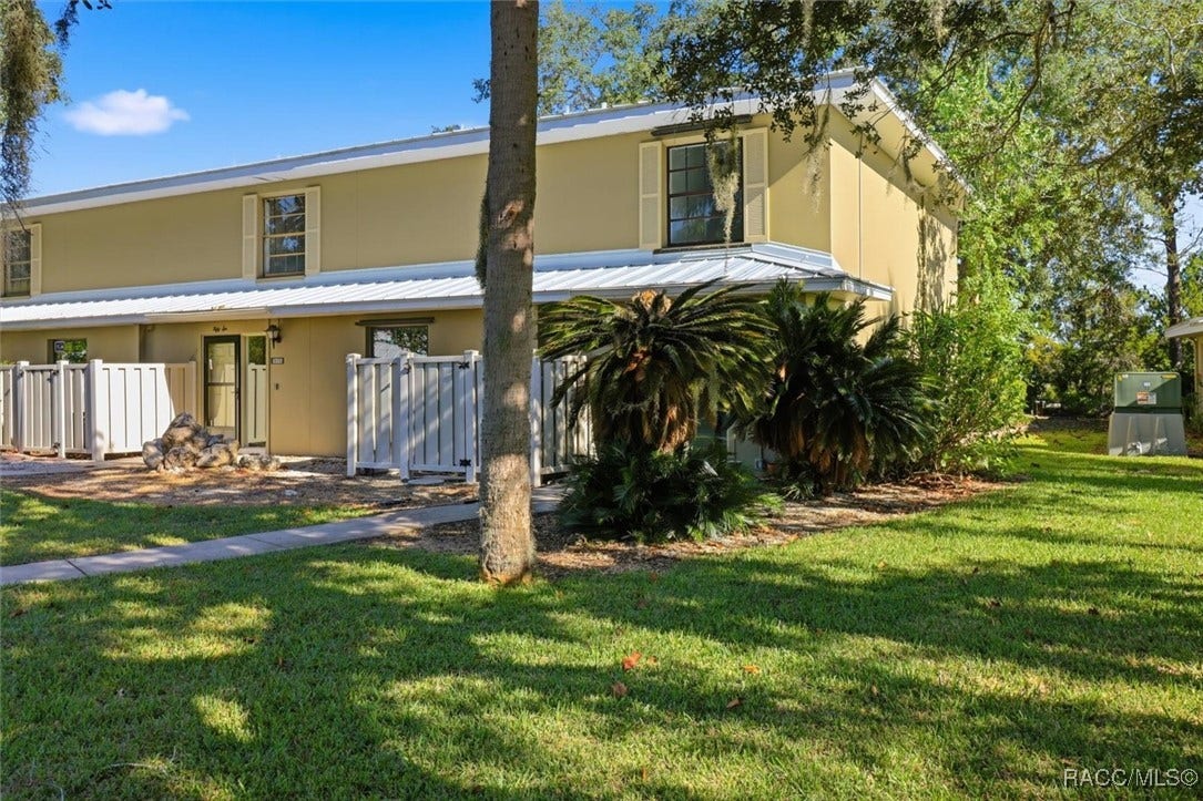 11328 W Bayshore Drive, Crystal River, FL 34429 11328 W Bayshore Drive, Crystal River, FL 34429