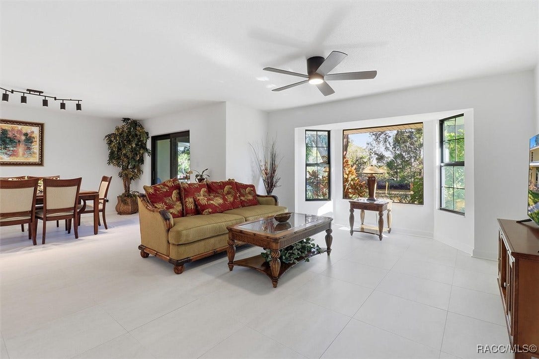 11328 W Bayshore Drive, Crystal River, FL 34429 11328 W Bayshore Drive, Crystal River, FL 34429