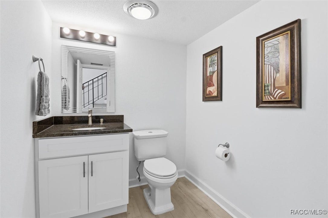 11328 W Bayshore Drive, Crystal River, FL 34429 11328 W Bayshore Drive, Crystal River, FL 34429