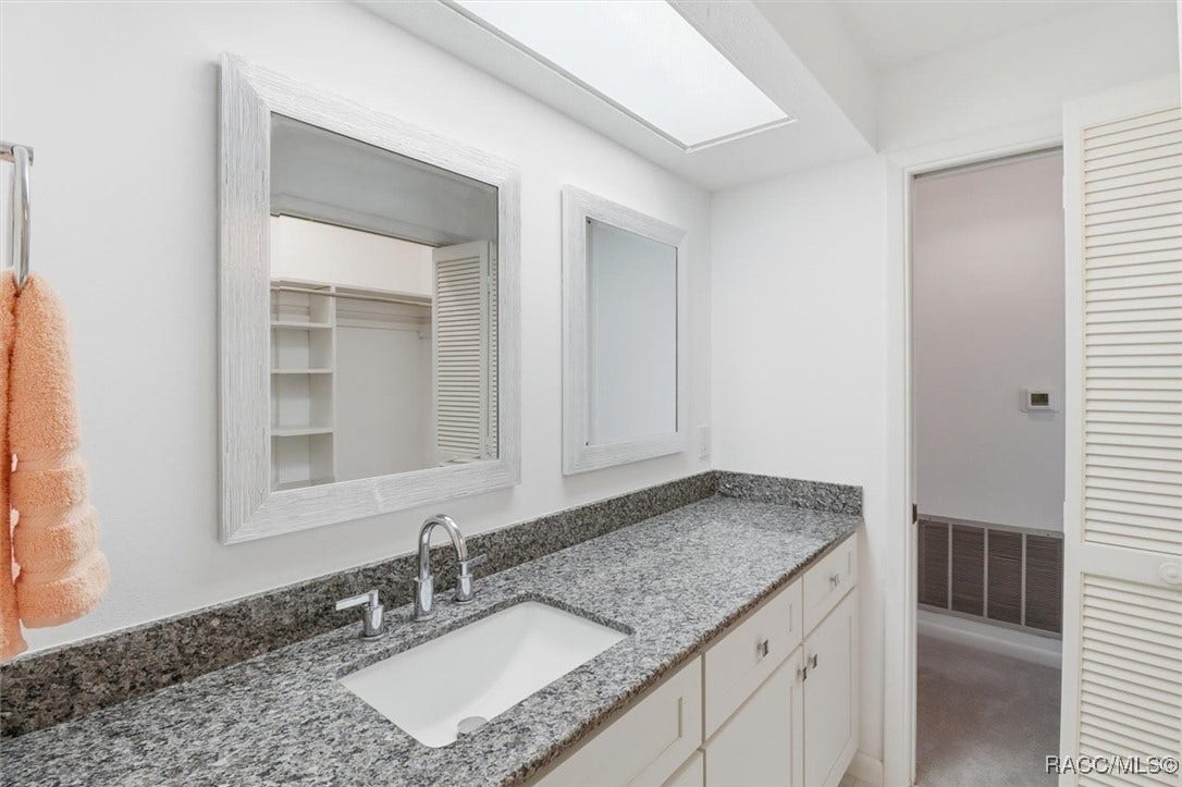 11328 W Bayshore Drive, Crystal River, FL 34429 11328 W Bayshore Drive, Crystal River, FL 34429
