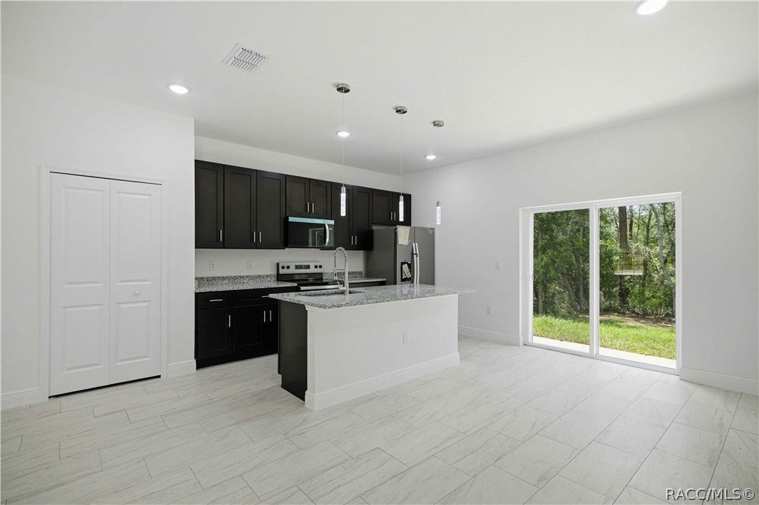 6346 N Darlington Drive, Dunnellon, FL 34434 6346 N Darlington Drive, Dunnellon, FL 34434