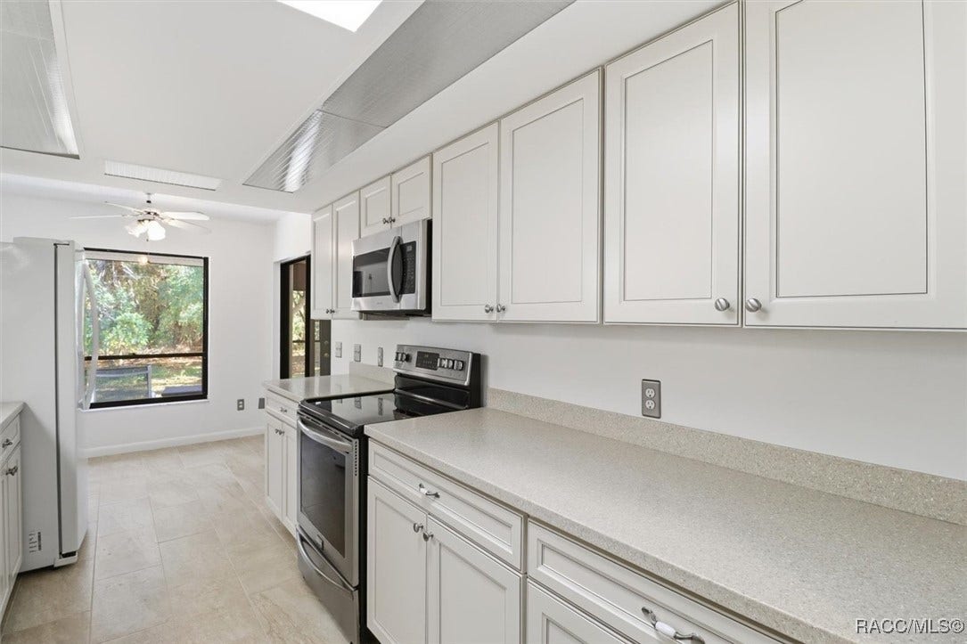 98 Sycamore Circle, Homosassa, FL 34446 98 Sycamore Circle, Homosassa, FL 34446