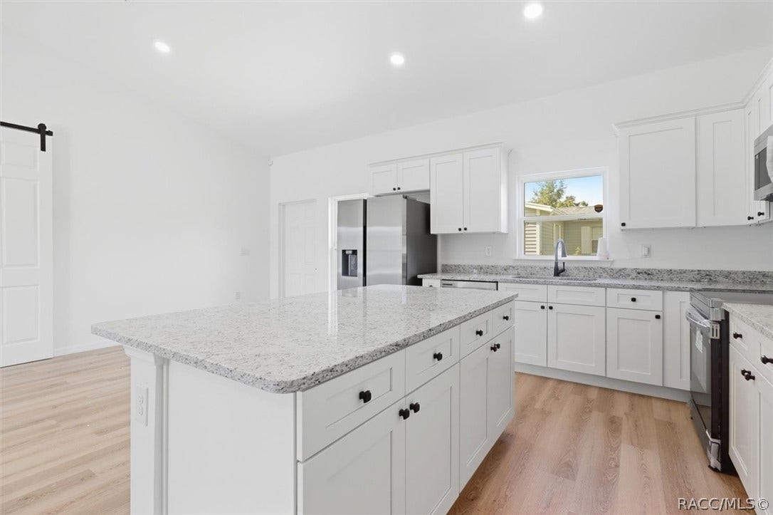 9410 N Milam Way, Citrus Springs, FL 34434