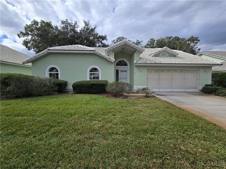 Property photo for 719 Balmoral Court, Inverness, FL