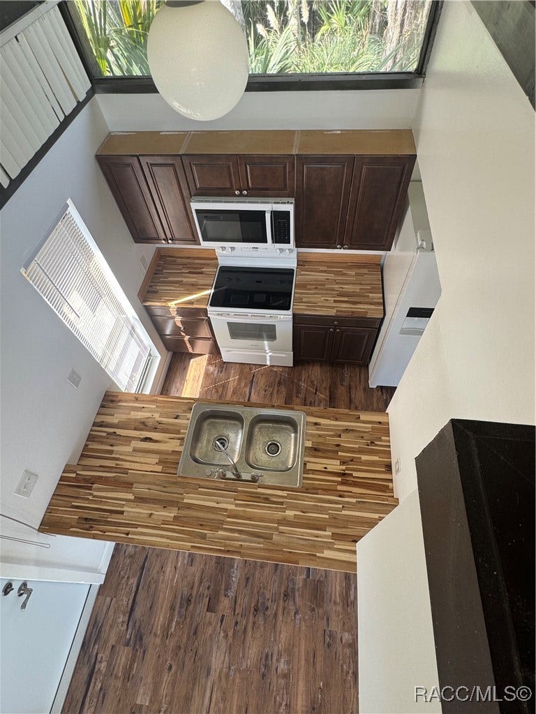 2649 N Seabreeze Point S, Crystal River, FL 34429 2649 N Seabreeze Point S, Crystal River, FL 34429