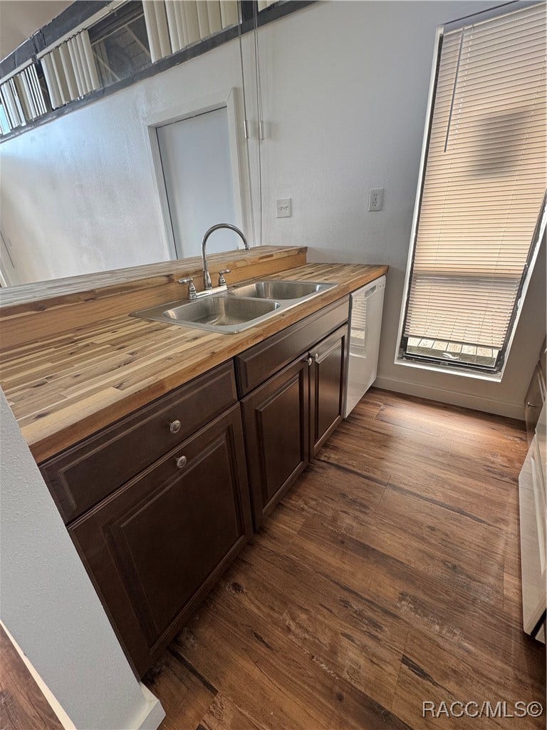 2649 N Seabreeze Point S, Crystal River, FL 34429 2649 N Seabreeze Point S, Crystal River, FL 34429