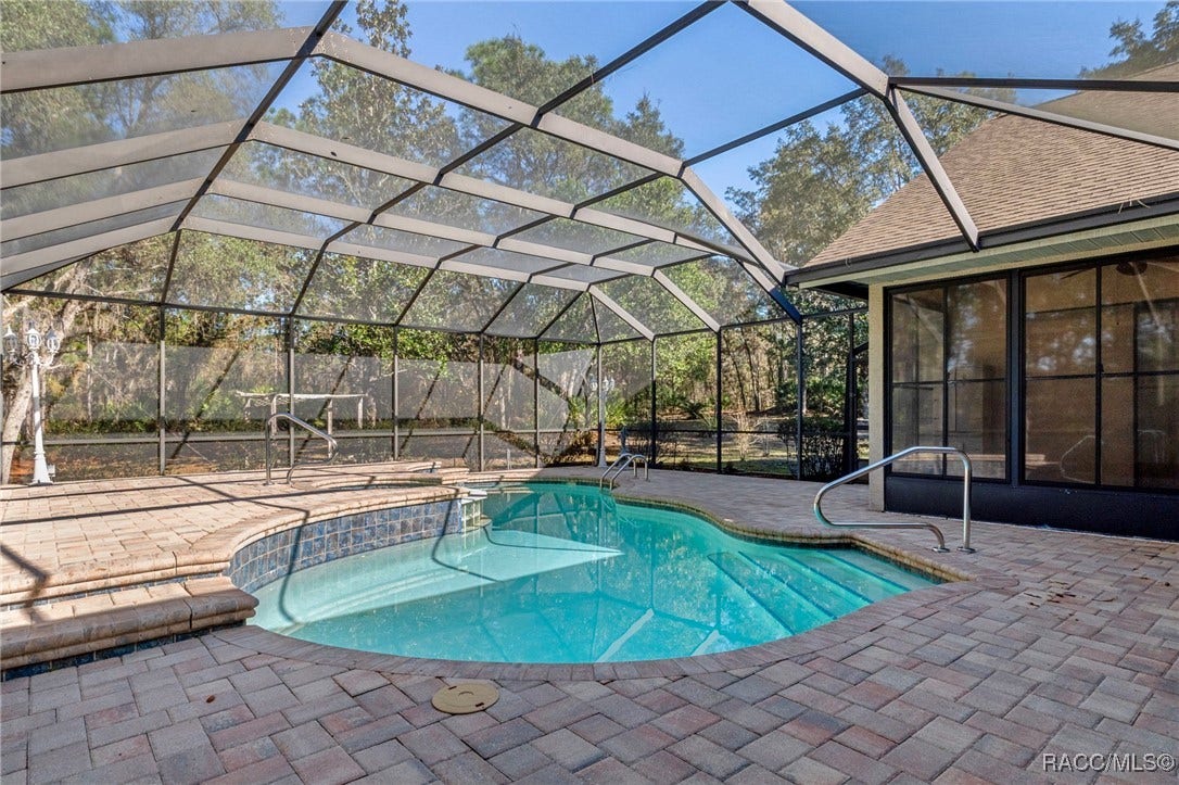 3135 N Buckhorn Drive, Beverly Hills, FL 34465