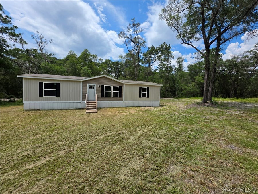 Property photo for 7513 W Dunklin Street, Dunnellon, FL