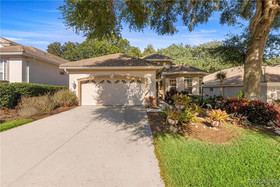 Property photo for 389 W Doerr Path, Hernando, FL
