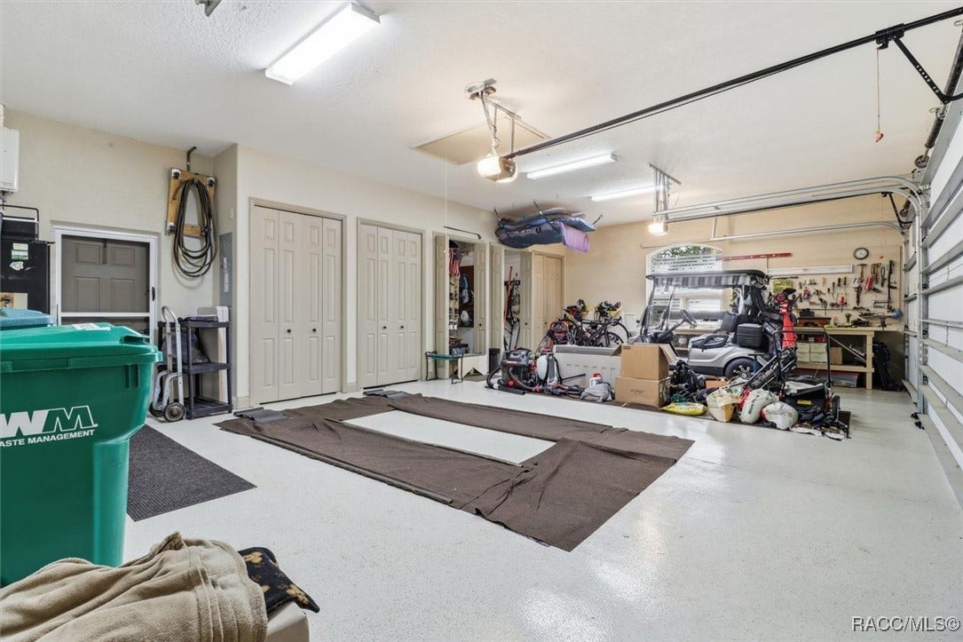 2723 N Crosswater Path, Lecanto, FL 34461 2723 N Crosswater Path, Lecanto, FL 34461