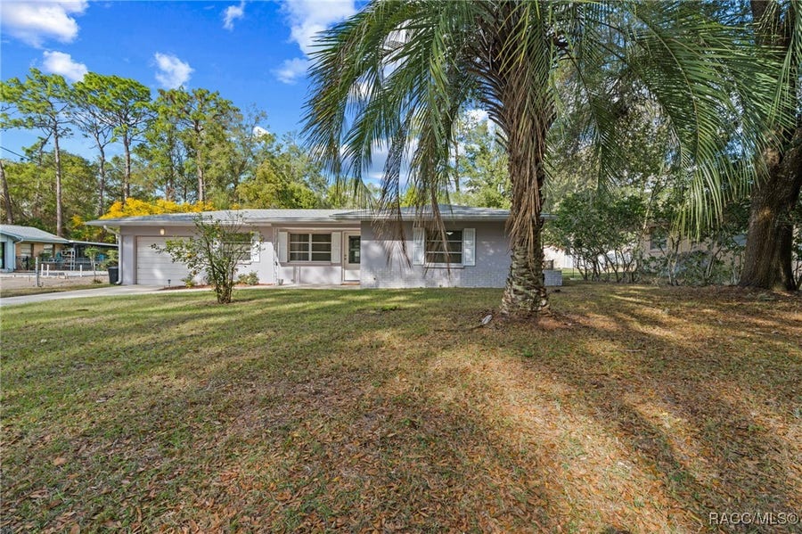 Property photo for 410 Daisy Lane, Inverness, FL