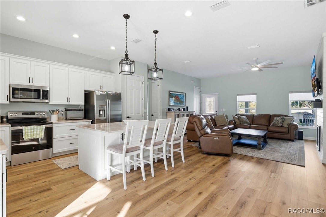 8624 E Cresco Lane, Inverness, FL 34450 8624 E Cresco Lane, Inverness, FL 34450