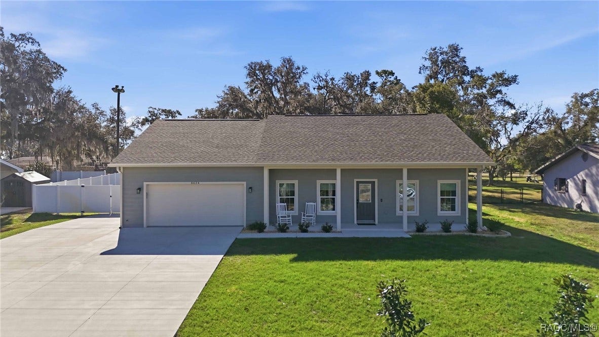 8624 E Cresco Lane, Inverness, FL 34450 8624 E Cresco Lane, Inverness, FL 34450