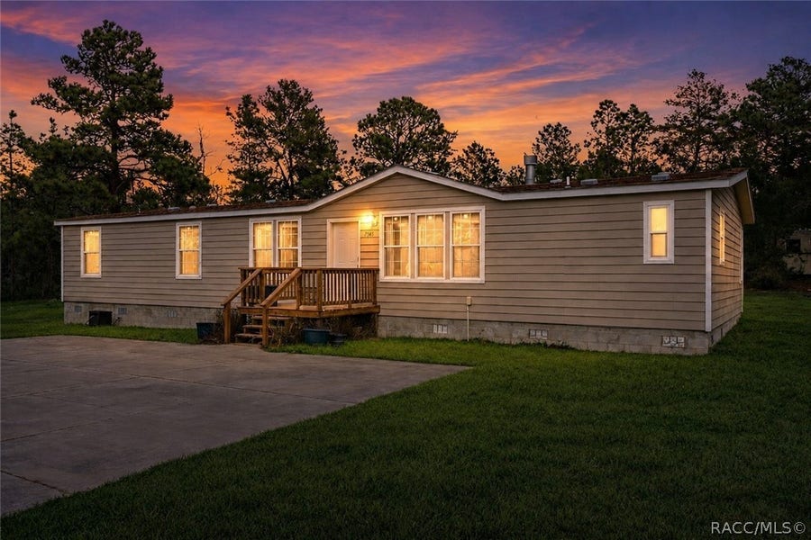 Property photo for 7545 N Damascus Avenue, Dunnellon, FL