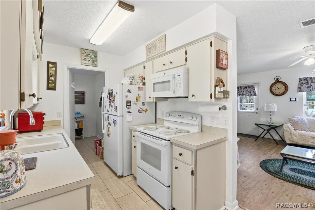 81 S ROSE Avenue, Beverly Hills, FL 34465 81 S ROSE Avenue, Beverly Hills, FL 34465