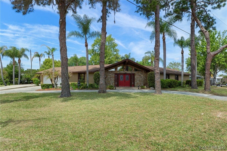Property photo for 239 SE Paradise Point Road, Crystal River, FL