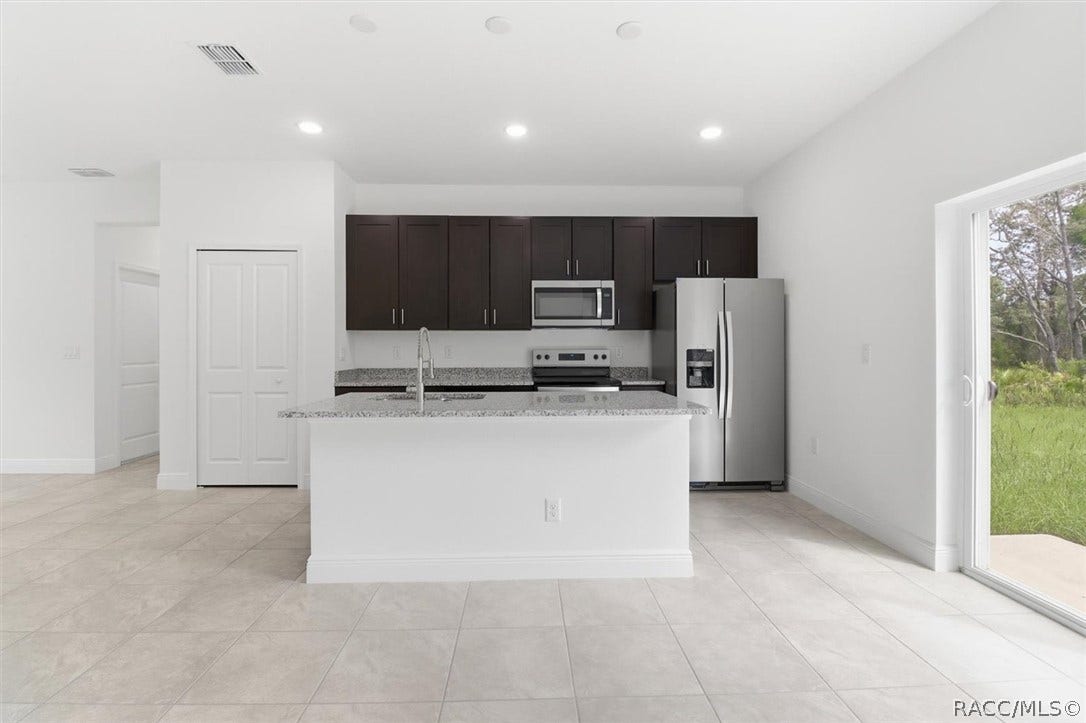 1569 W McNeal Drive, Citrus Springs, FL 34434 1569 W McNeal Drive, Citrus Springs, FL 34434