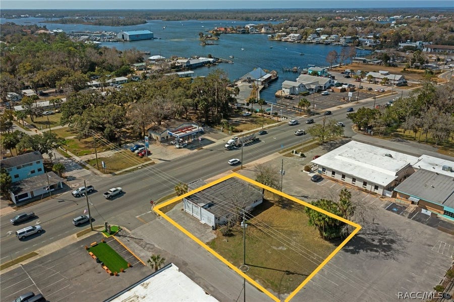 Property photo for 103 NW US Highway 19, Crystal River, FL