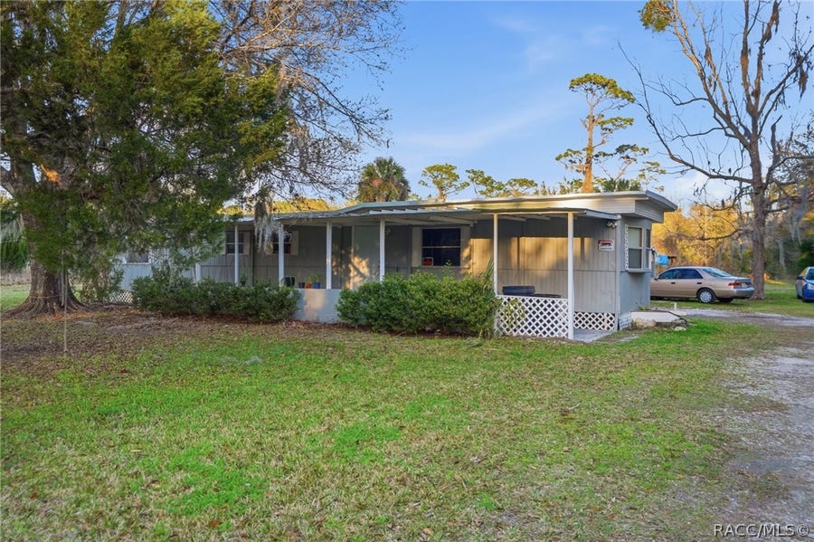 Property photo for 2085 S Stonebrook Drive, Homosassa, FL