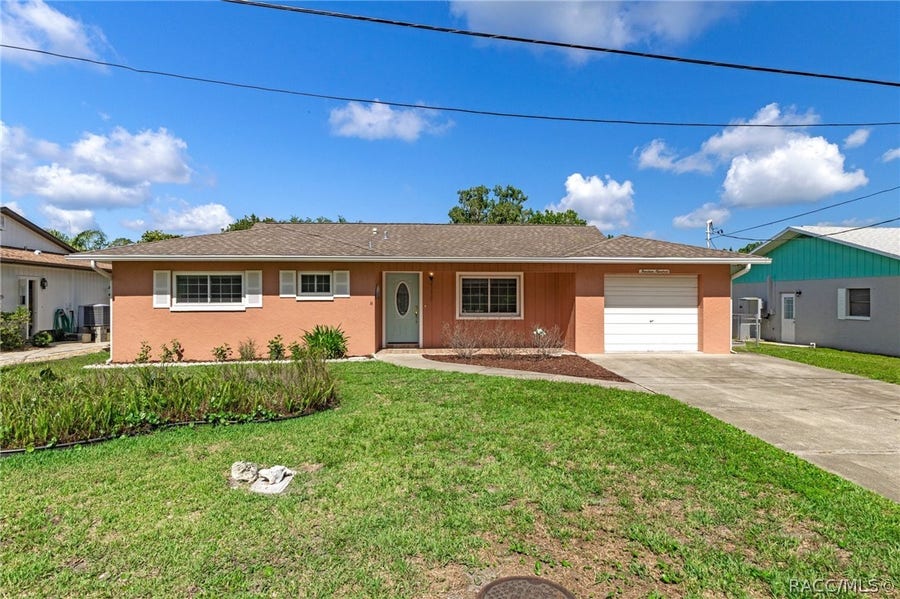 Property photo for 1400 SE 5th Avenue, Crystal River, FL