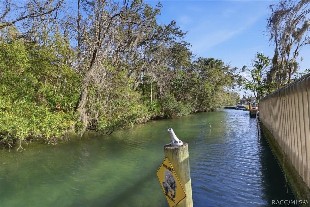 1025 SE 5th Avenue, Crystal River, FL 34429 1025 SE 5th Avenue, Crystal River, FL 34429