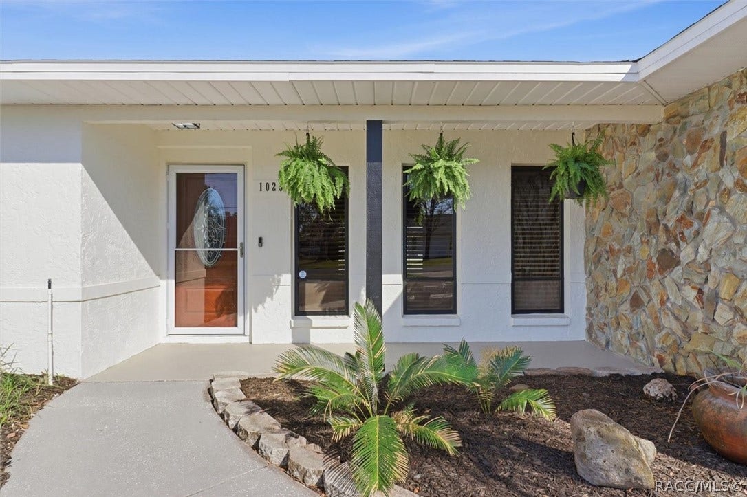 1025 SE 5th Avenue, Crystal River, FL 34429 1025 SE 5th Avenue, Crystal River, FL 34429