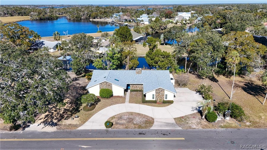 Property photo for 11929 W Riverhaven Drive, Homosassa, FL