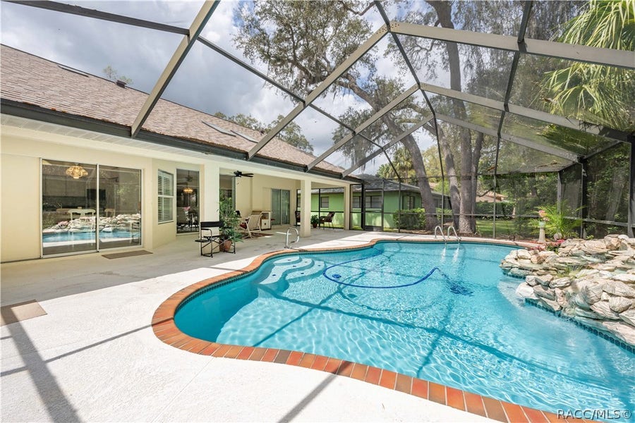 Property photo for 39 Pine Drive, Homosassa, FL
