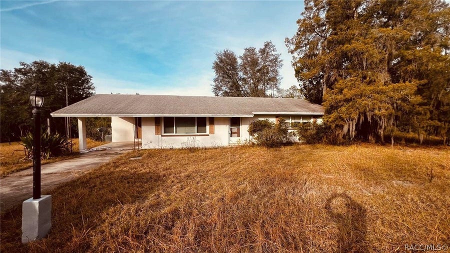Property photo for 4430 SW Zinnia Court, Dunnellon, FL