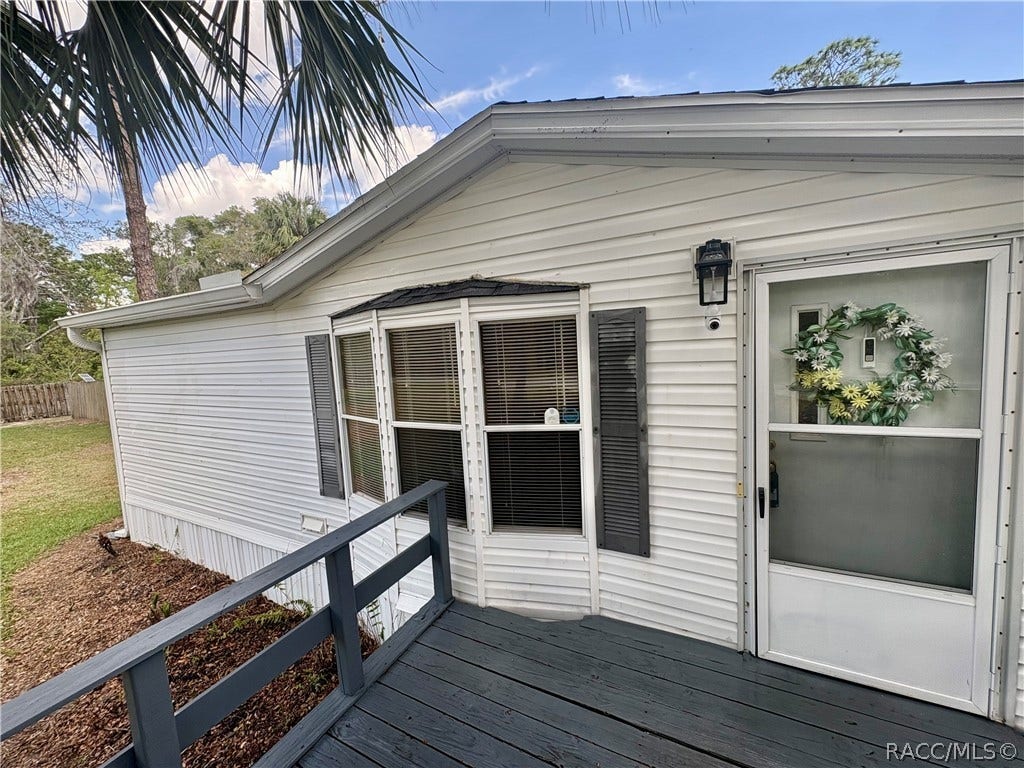 9909 N Northcut Avenue, Crystal River, FL 34428 9909 N Northcut Avenue, Crystal River, FL 34428