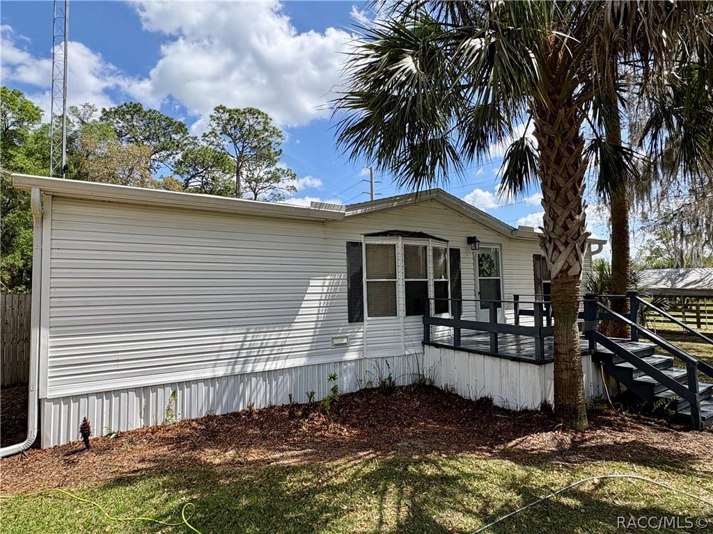 9909 N Northcut Avenue, Crystal River, FL 34428 9909 N Northcut Avenue, Crystal River, FL 34428
