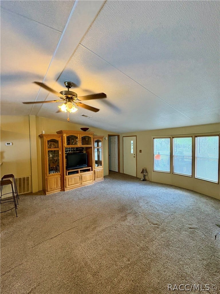 9909 N Northcut Avenue, Crystal River, FL 34428 9909 N Northcut Avenue, Crystal River, FL 34428