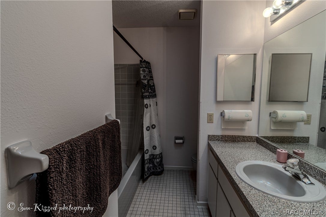 2508 Landover Boulevard, Spring Hill, FL 34609 2508 Landover Boulevard, Spring Hill, FL 34609