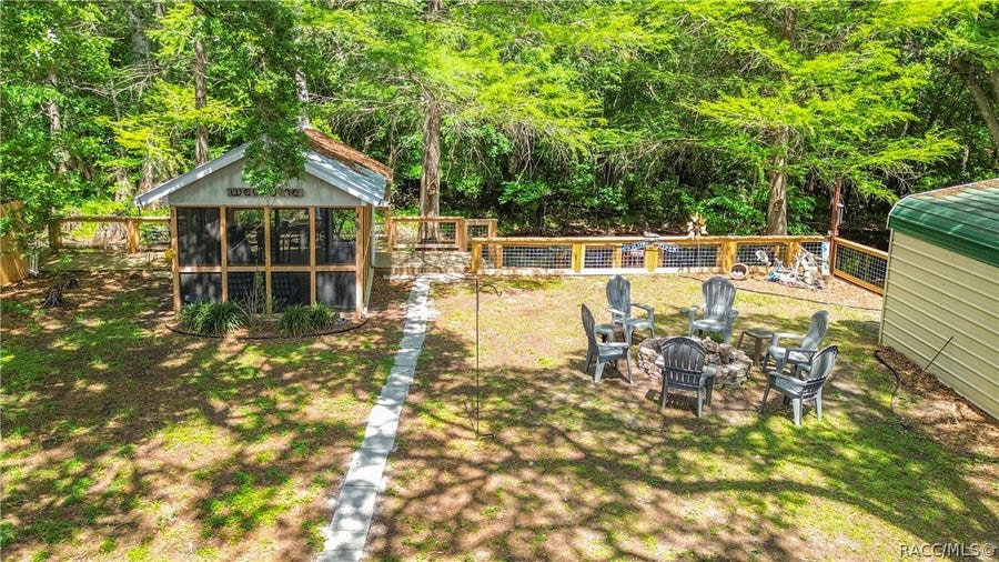 Property photo for 4129 E Riverside Drive, Dunnellon, FL