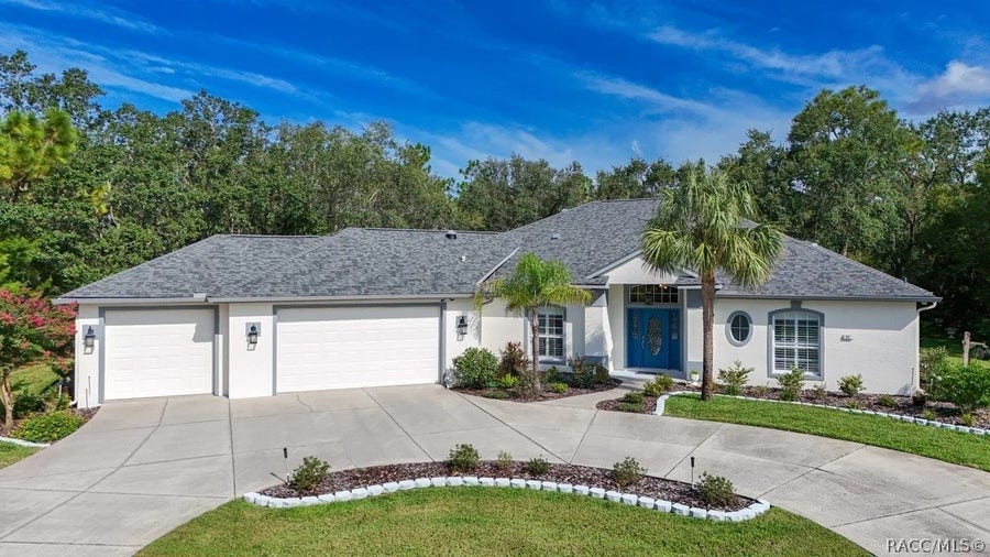 Property photo for 97 Woodfield Circle, Homosassa, FL
