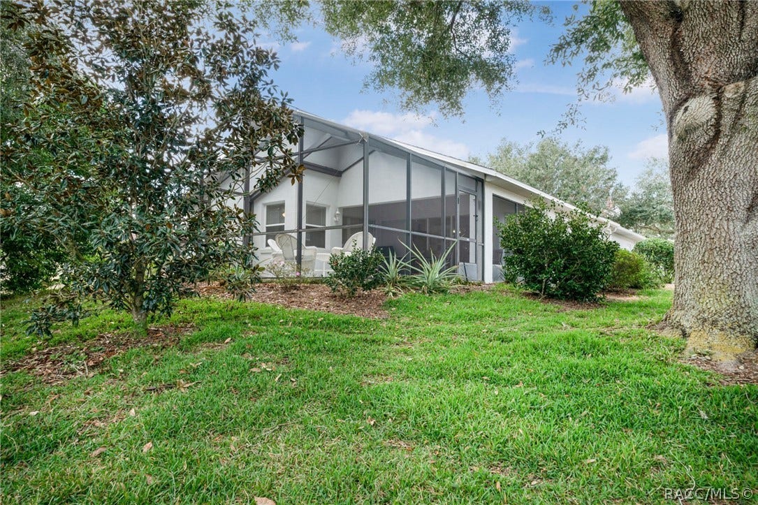 2219 N Brentwood Circle, Lecanto, FL 34461 2219 N Brentwood Circle, Lecanto, FL 34461