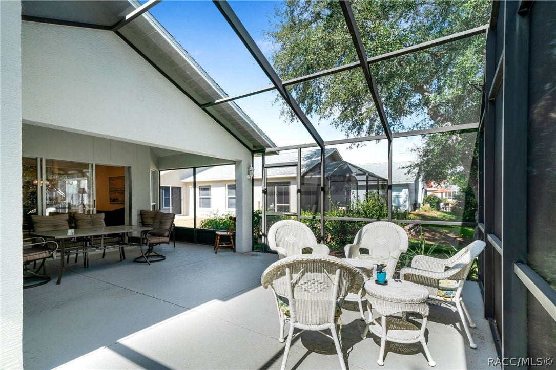 2219 N Brentwood Circle, Lecanto, FL 34461 2219 N Brentwood Circle, Lecanto, FL 34461