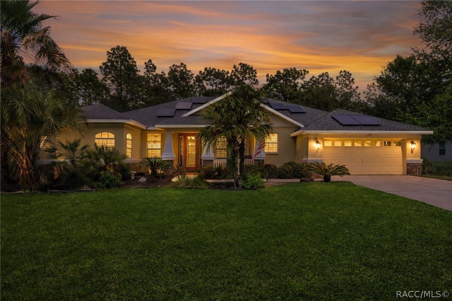 Property photo for 102 Whitewood Street, Homosassa, FL