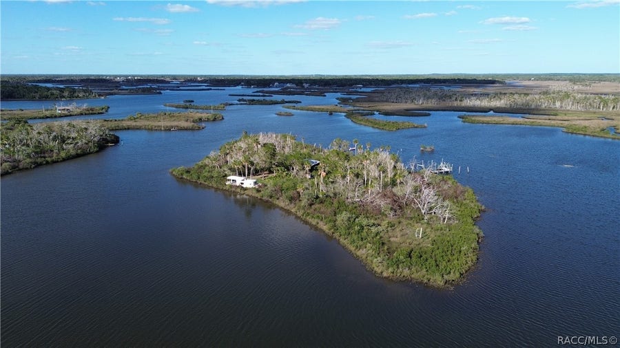 Property photo for 7472 W Thunderbird Island, Homosassa, FL
