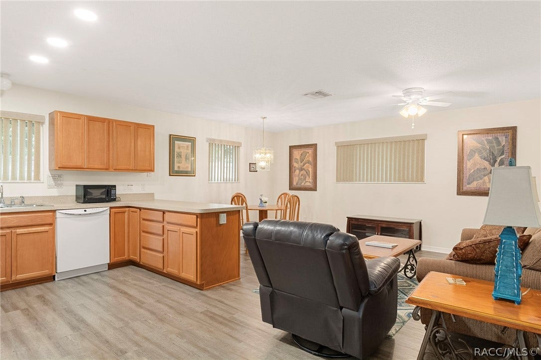 5447 S Boulevard Drive, Homosassa, FL 34448 5447 S Boulevard Drive, Homosassa, FL 34448