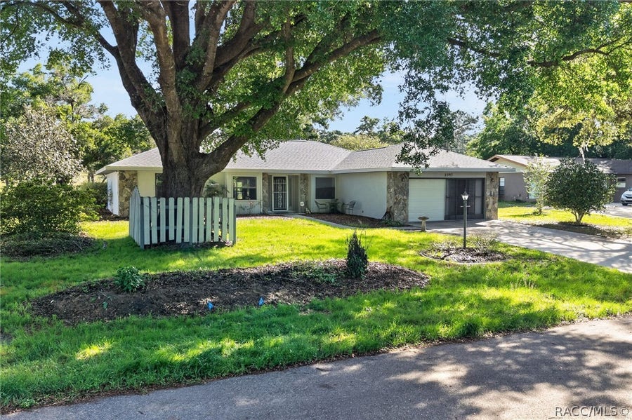 Property photo for 2393 W Fairway Loop, Citrus Springs, FL
