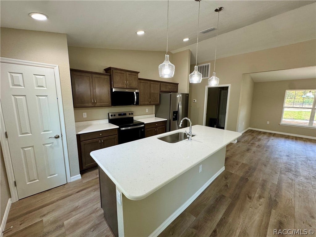 1540 E Artesian Lane, Dunnellon, FL 34434 1540 E Artesian Lane, Dunnellon, FL 34434